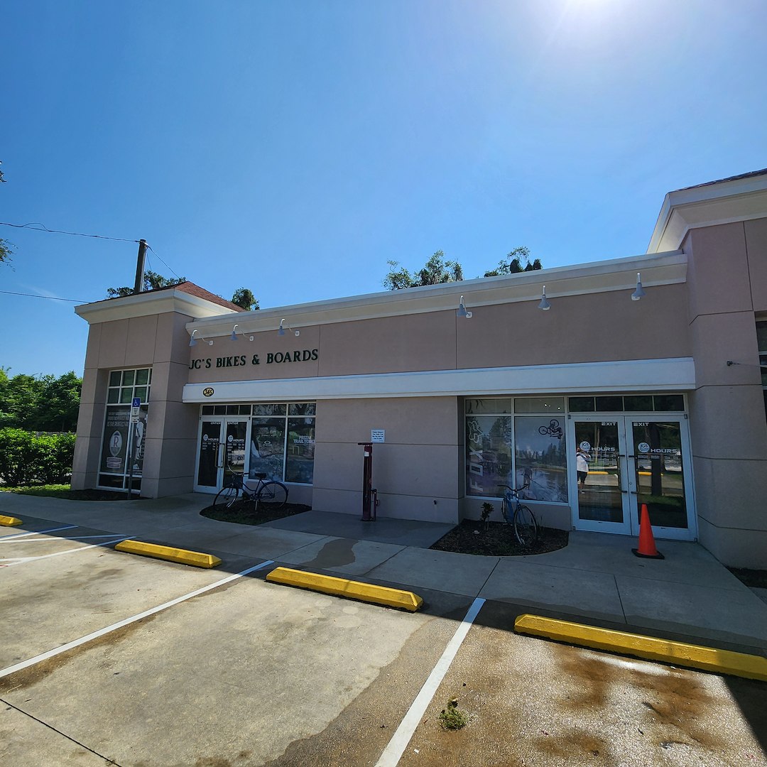 Commercial Building Cleaning in Deland Florida 