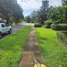 Cross-Creek-Driveway-and-Sidewalk-Cleaning 1